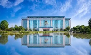 茅台新帅，匆匆过完掌印第一周